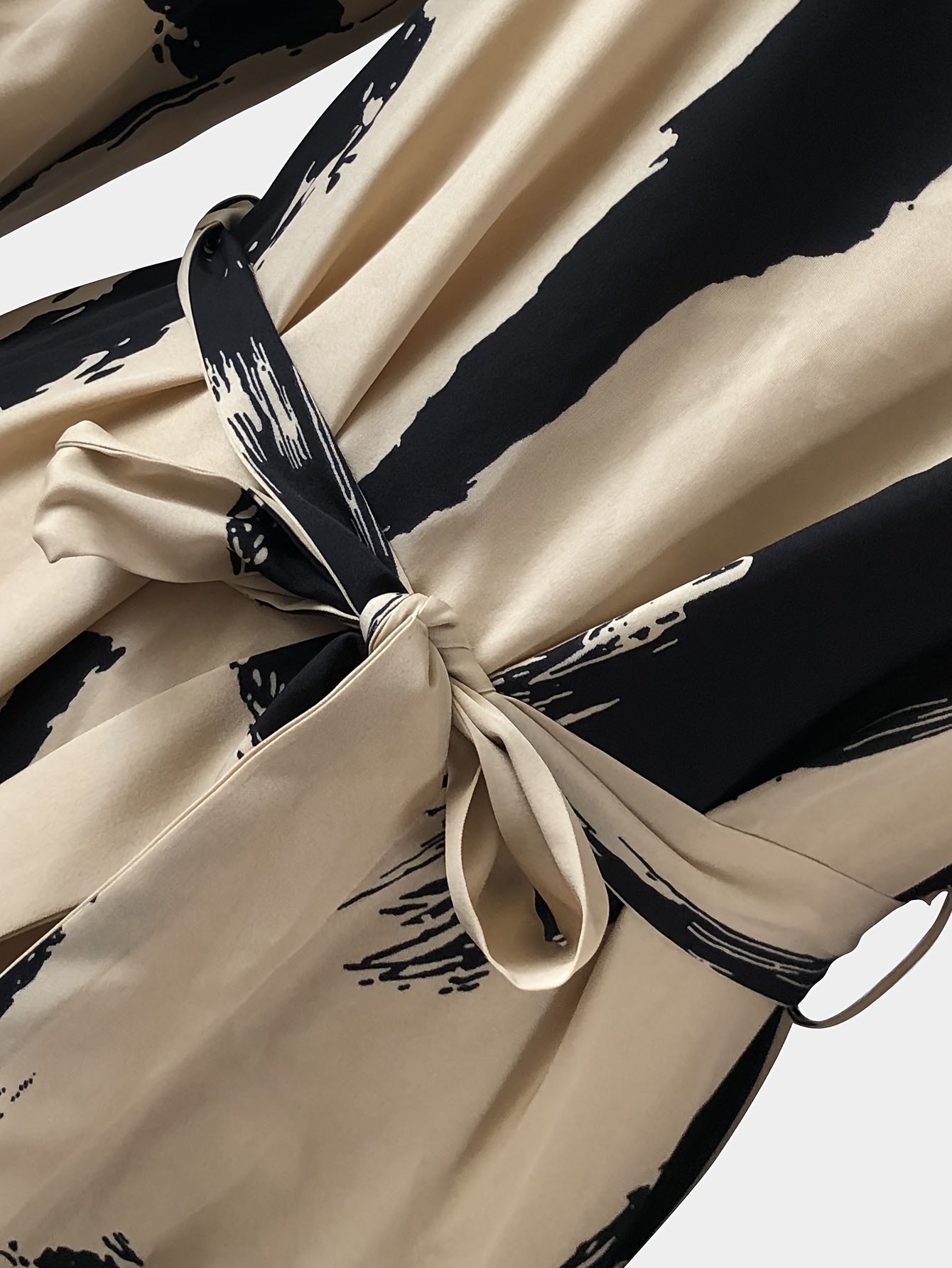 Desert Bloom Abaya